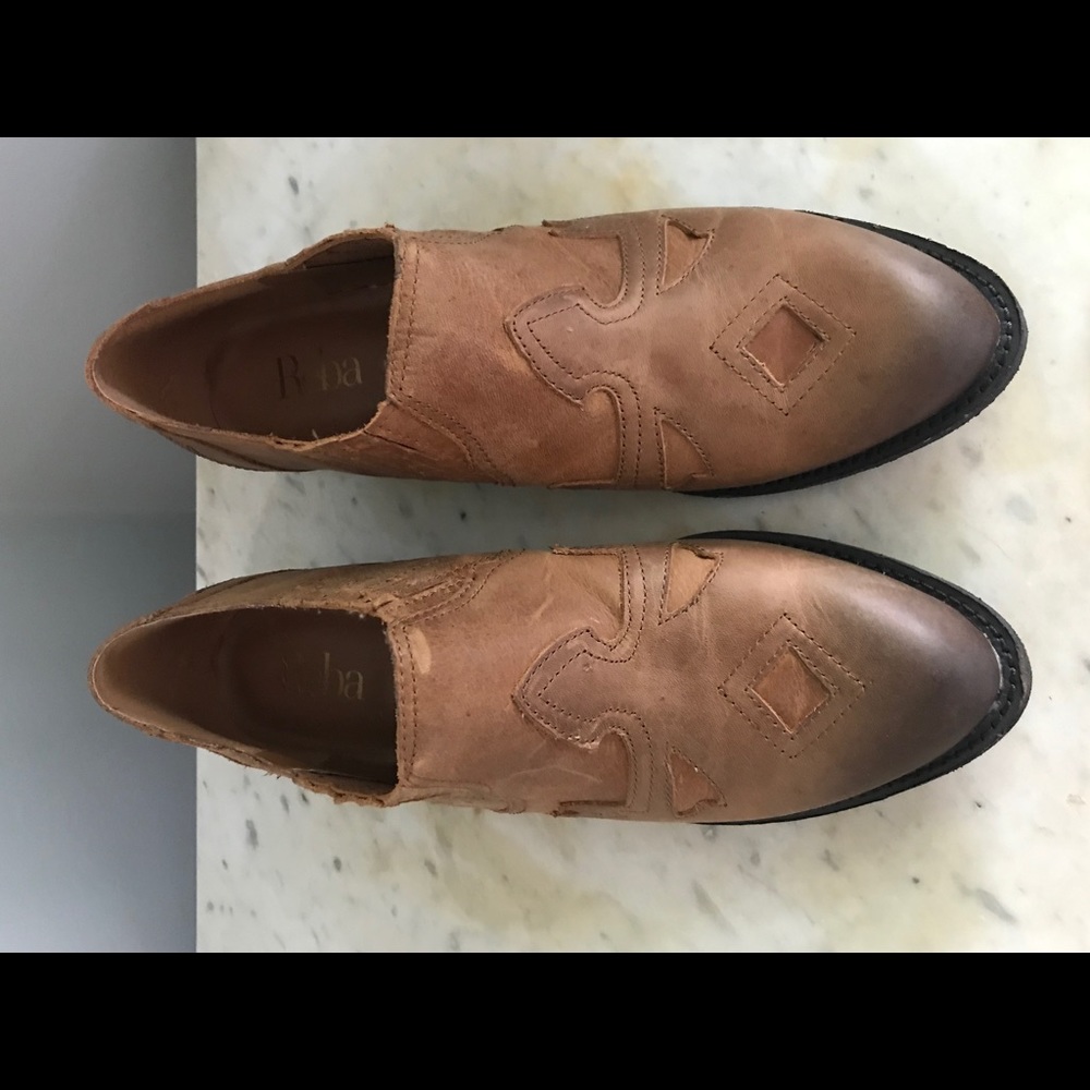 Reba Brown/Tan Distressed Shoe Boots